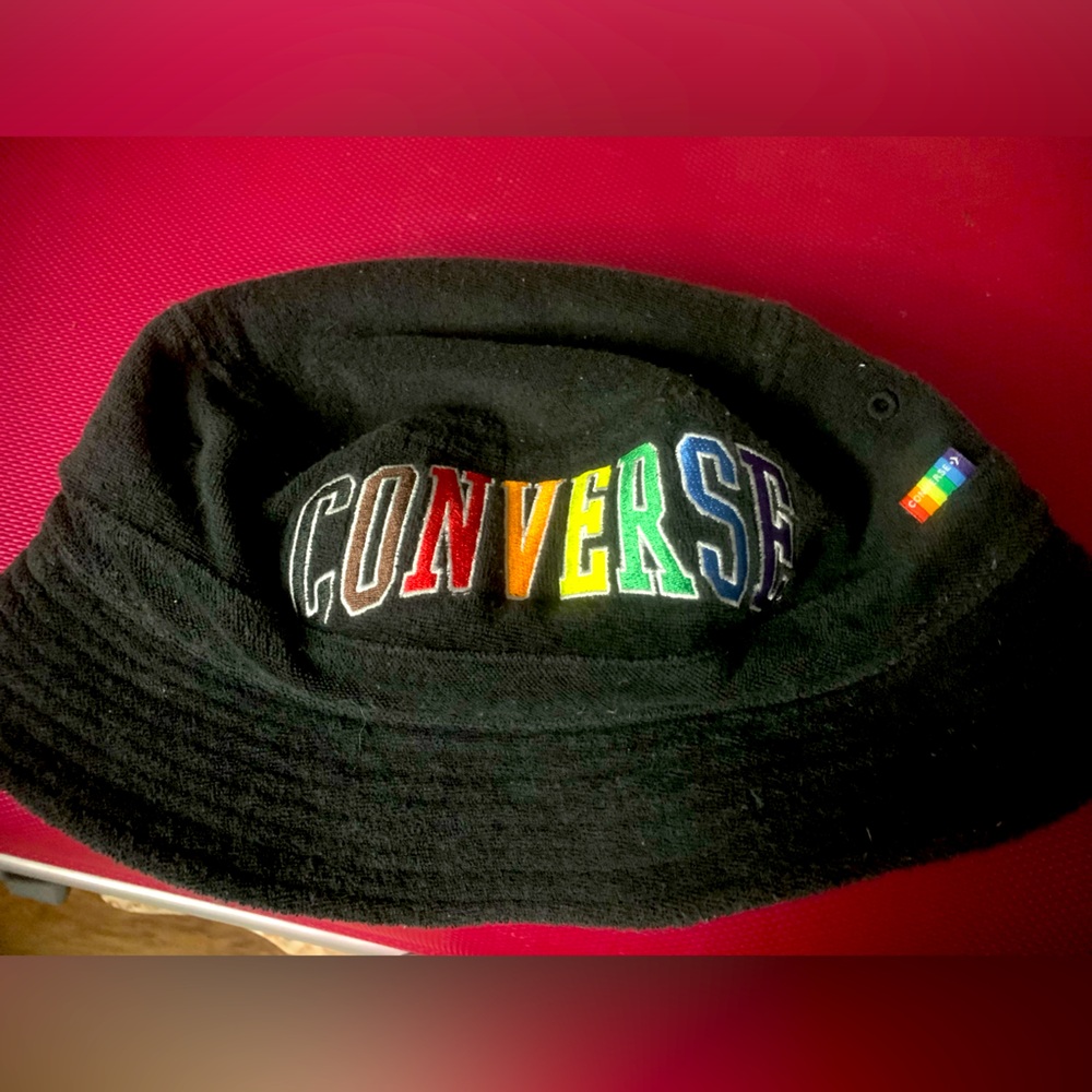 Converse bucket hat